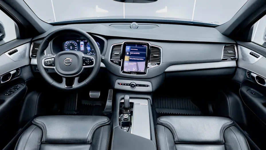 VOLVO XC90 XC90 T8 AWD Plug-In Hybrid R-Design 7os aut