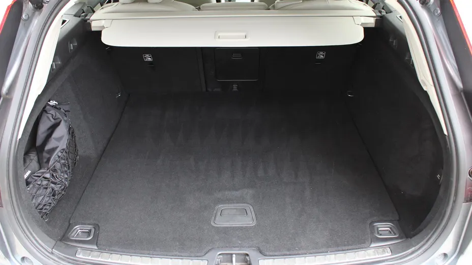 VOLVO V60 V60 CC D4 AWD aut