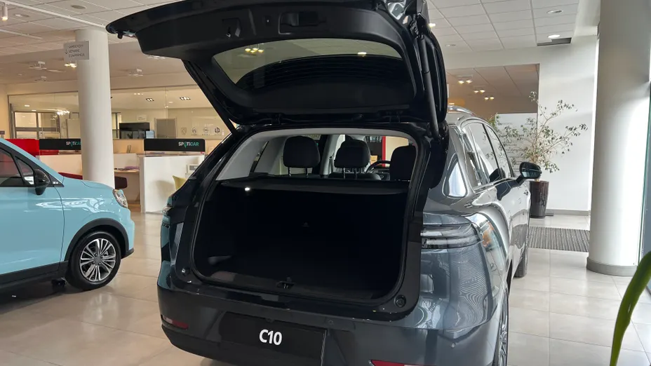 LEAPMOTOR C10 C10 REEV Design Nowy