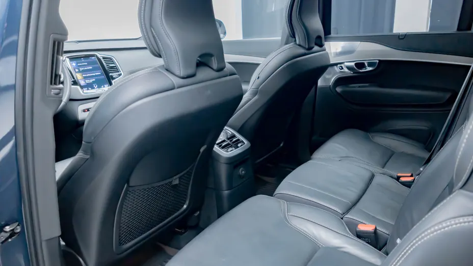 VOLVO XC90 XC90 T8 AWD Plug-In Hybrid R-Design 7os aut