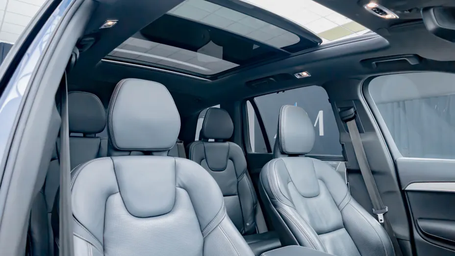 VOLVO XC90 XC90 T8 AWD Plug-In Hybrid R-Design 7os aut
