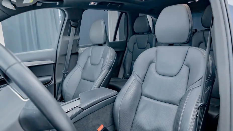 VOLVO XC90 XC90 T8 AWD Plug-In Hybrid R-Design 7os aut