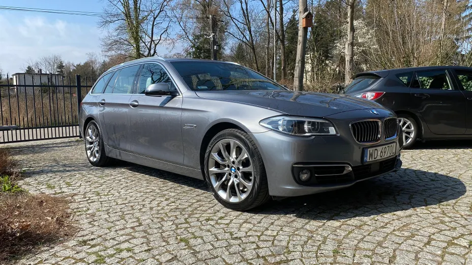 BMW Seria 5 535d xDrive Luxury Line