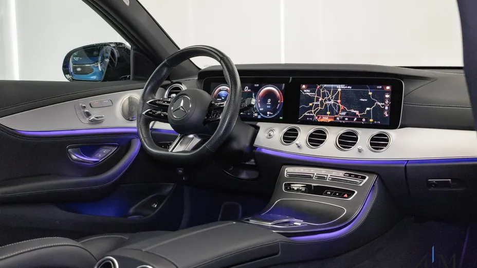MERCEDES-BENZ E Klasa E 300 de AMG