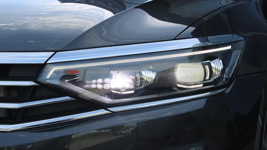 VOLKSWAGEN Passat Passat 2.0 TDI Elegance DSG
