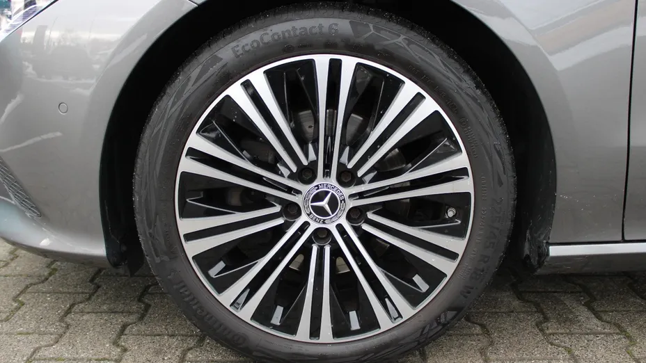 MERCEDES-BENZ CLA CLA 200 d Progressive 8G-DCT