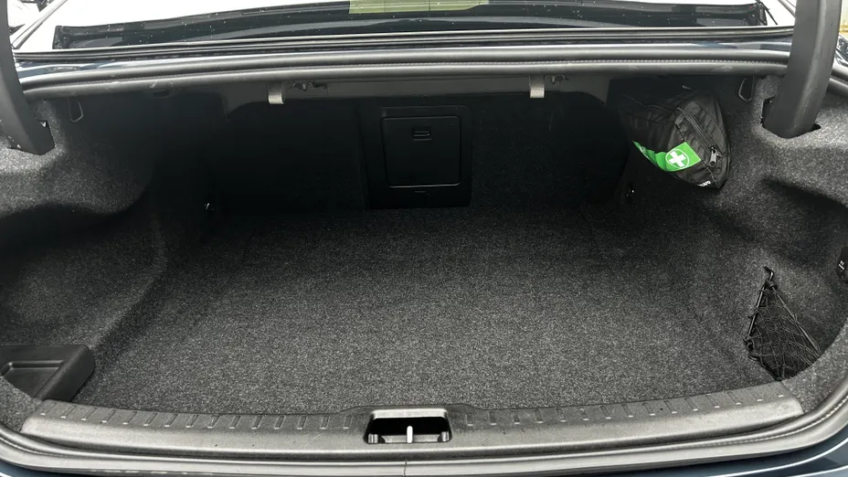 VOLVO S60 S60 B5 B AWD Plus Dark aut