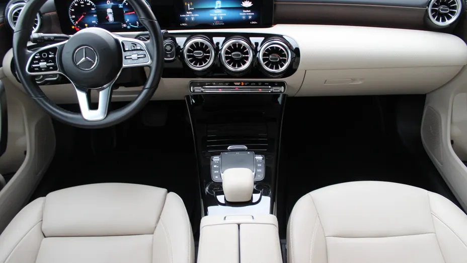 MERCEDES-BENZ CLA CLA 200 d Progressive 8G-DCT