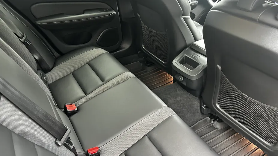 VOLVO S60 S60 B5 B AWD Plus Dark aut