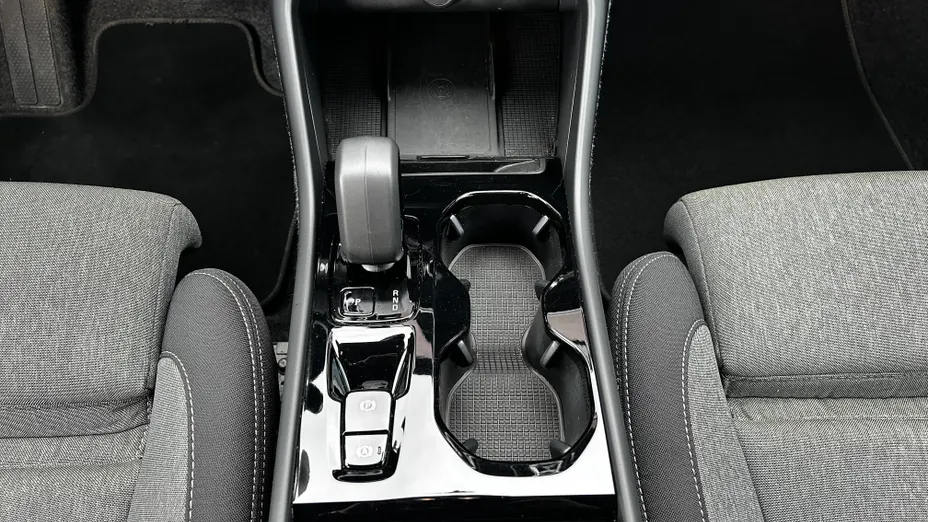 VOLVO XC40 XC40 B3 Plus Dark aut