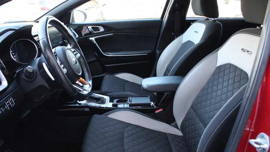 KIA ProCeed ProCeed 1.4 T-GDI GT Line DCT