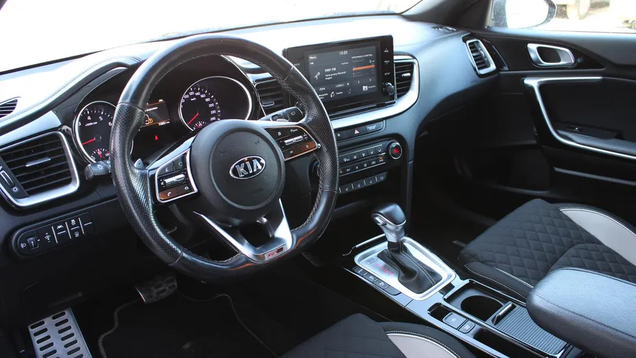 KIA ProCeed ProCeed 1.4 T-GDI GT Line DCT