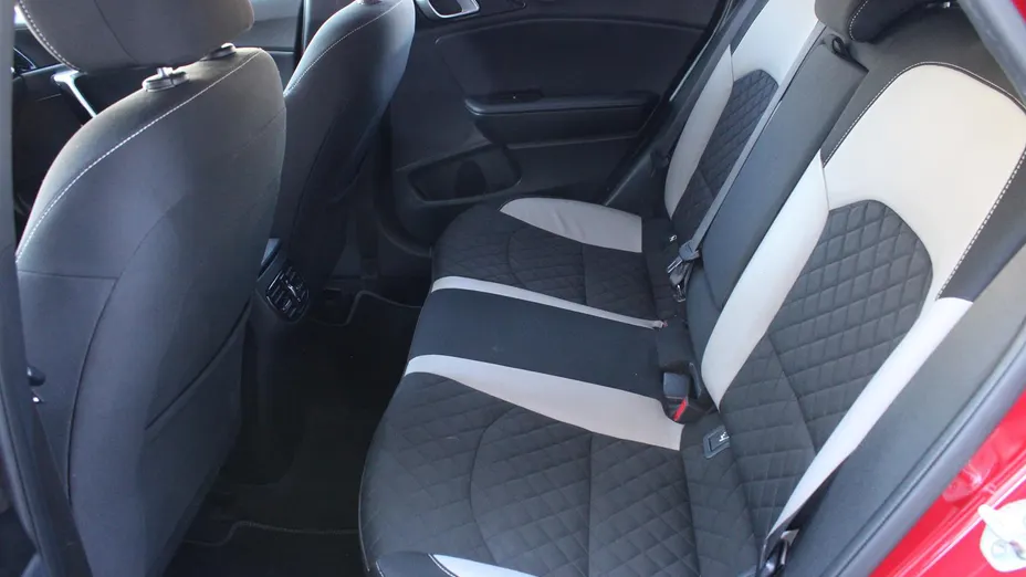 KIA ProCeed ProCeed 1.4 T-GDI GT Line DCT