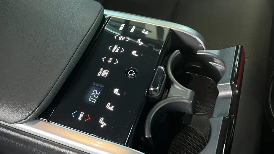 TOYOTA Camry Camry 2.5 Hybrid Dynamic Force Executive e-CVT