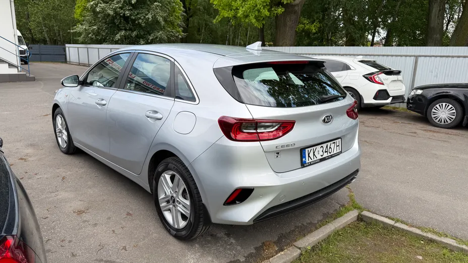 KIA Cee'd Ceed 1.0 T-GDI L Business Line