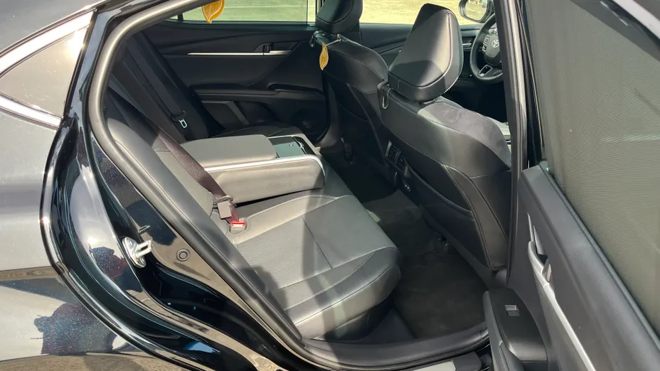 TOYOTA Camry Camry 2.5 Hybrid Dynamic Force Executive e-CVT