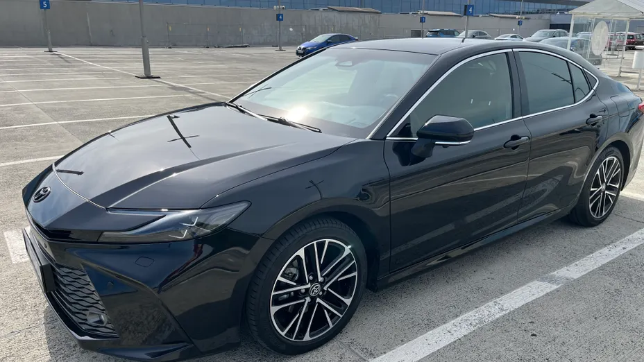 TOYOTA Camry Camry 2.5 Hybrid Dynamic Force Executive e-CVT