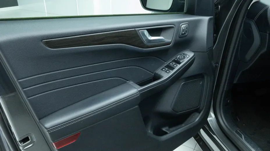 FORD Kuga Kuga 2.5P PHEV FWD Vignale