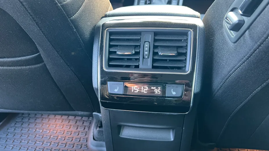 SKODA Superb Superb 2.0 TDI Style DSG