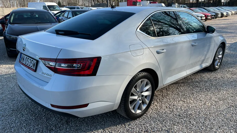 SKODA Superb Superb 2.0 TDI Style DSG
