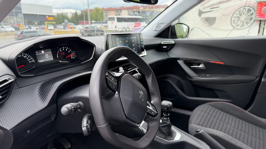PEUGEOT 2008 -