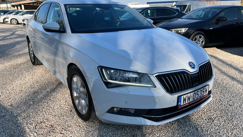 SKODA Superb Superb 2.0 TDI Style DSG