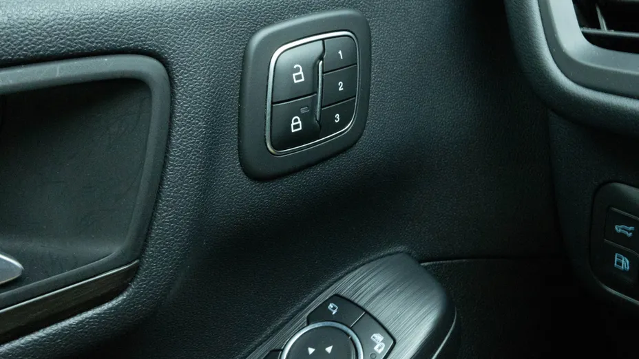 FORD Kuga Kuga 2.5P PHEV FWD Vignale