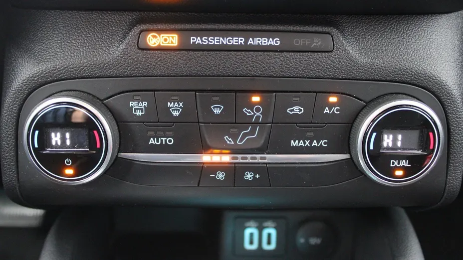 FORD Focus Focus 1.5 EcoBlue Titanium X aut