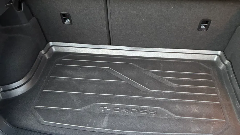 VOLKSWAGEN T-Cross -
