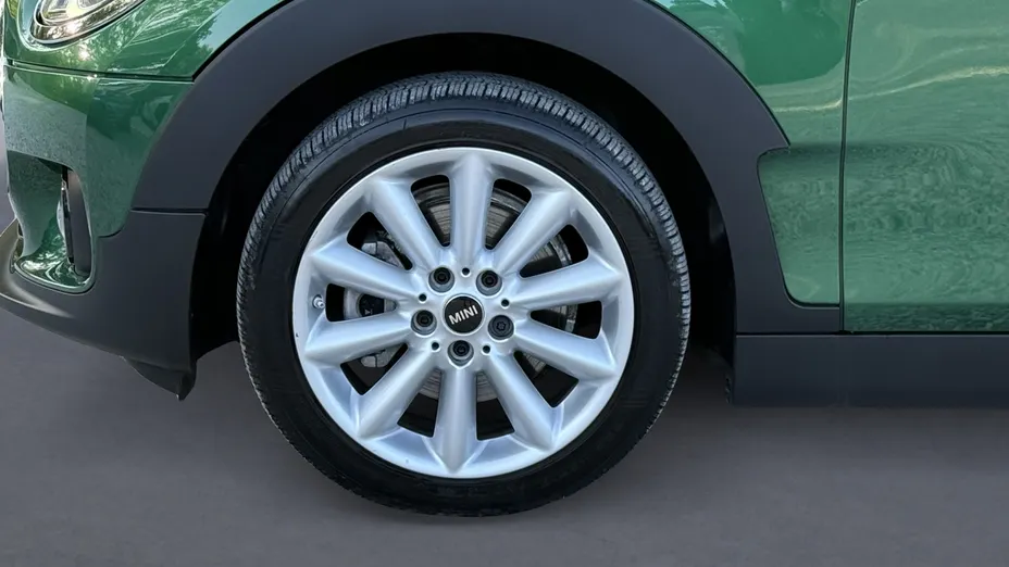MINI [BMW] Clubman Cooper aut