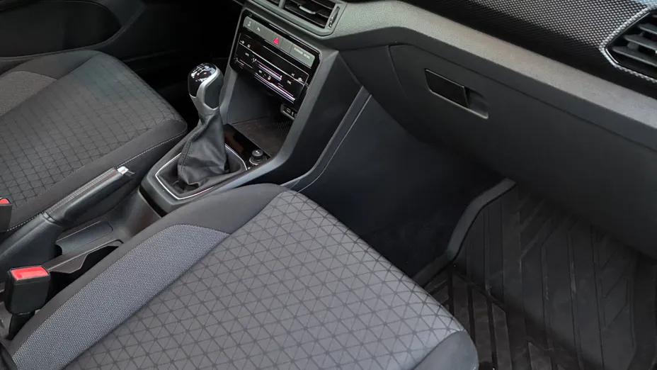 VOLKSWAGEN T-Cross -