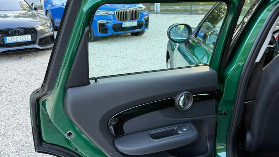 MINI [BMW] Clubman Cooper aut