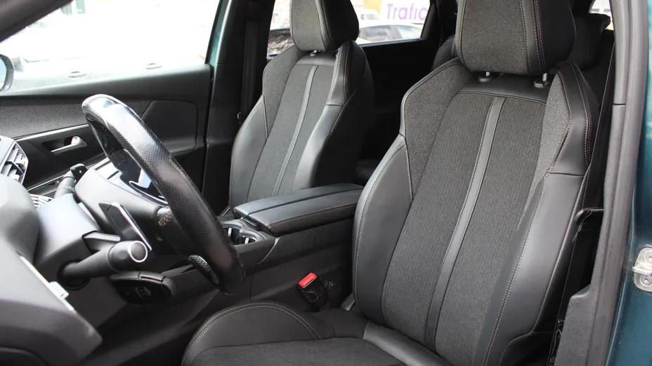 PEUGEOT 5008 5008 1.6 PureTech GT Line S&S EAT8