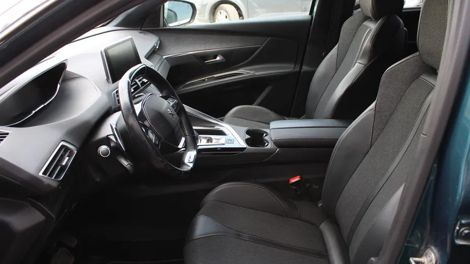 PEUGEOT 5008 5008 1.6 PureTech GT Line S&S EAT8
