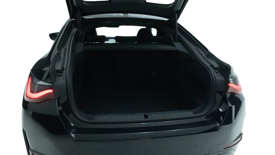 BMW Seria 4 420d xDrive mHEV M Sport aut