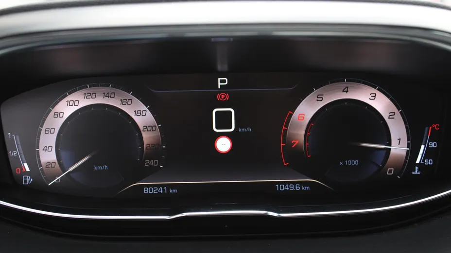 PEUGEOT 5008 5008 1.6 PureTech GT Line S&S EAT8