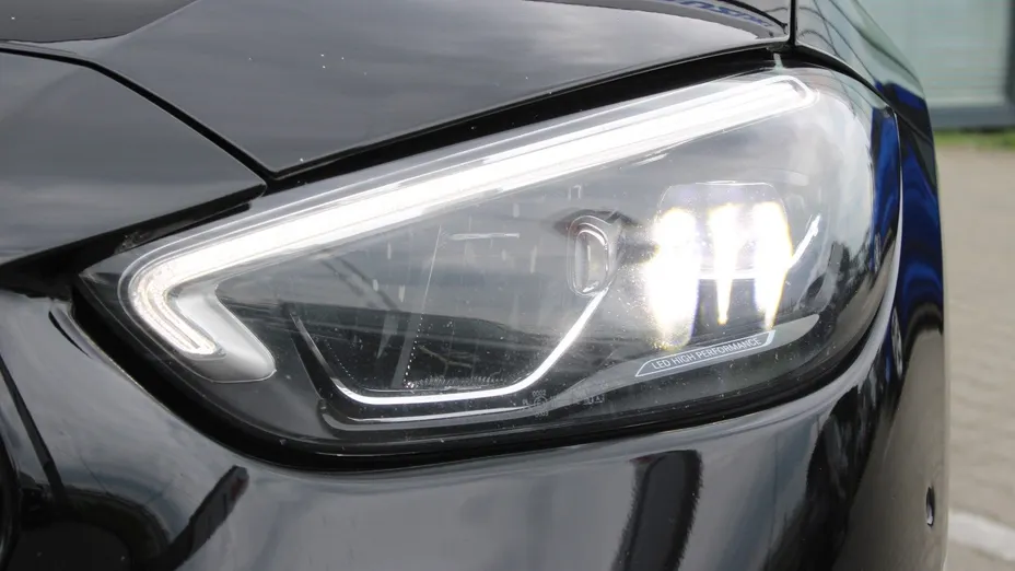 MERCEDES-BENZ C Klasa C 220 d mHEV Avantgarde