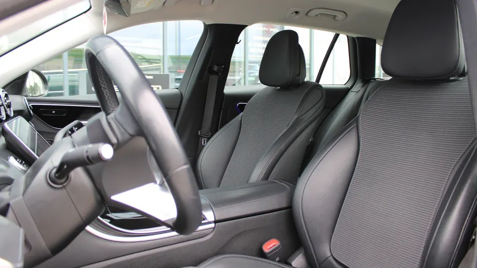 MERCEDES-BENZ C Klasa C 220 d mHEV Avantgarde