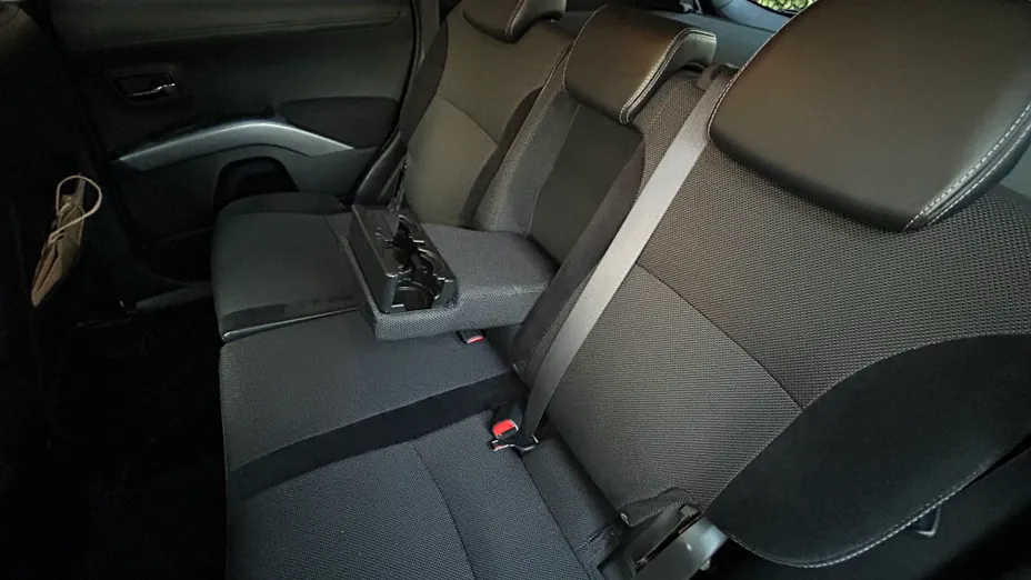 MITSUBISHI Outlander Outlander 2.0 Intense