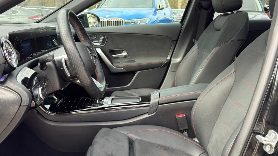 MERCEDES-BENZ A Klasa A 250 e PHEV AMG Line 8G-DCT