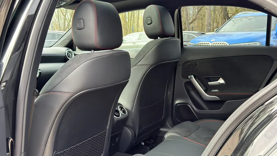 MERCEDES-BENZ A Klasa A 250 e PHEV AMG Line 8G-DCT