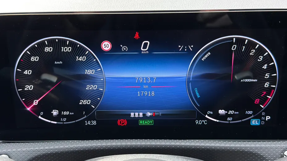 MERCEDES-BENZ A Klasa A 250 e PHEV AMG Line 8G-DCT