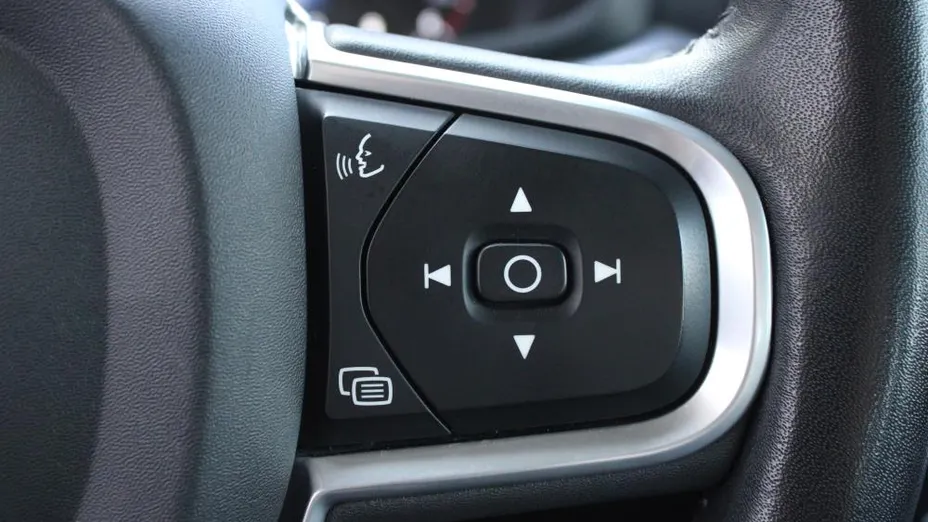 VOLVO V60 V60 B4 D Momentum Pro aut