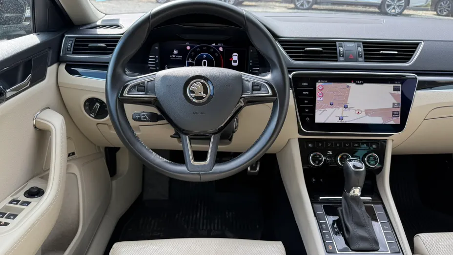 SKODA Superb Superb 2.0 TSI L&K DSG