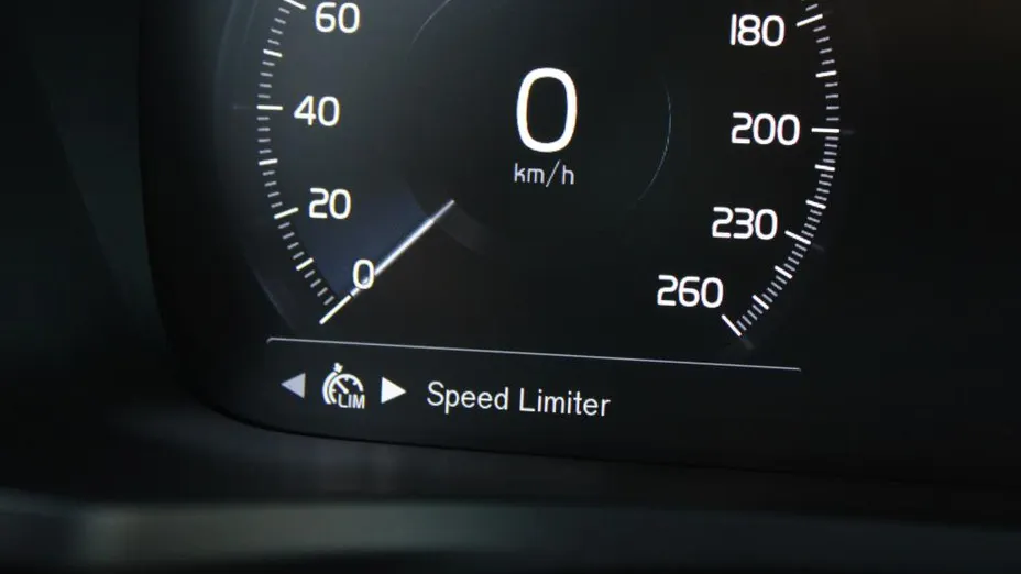 VOLVO V60 V60 B4 D Momentum Pro aut