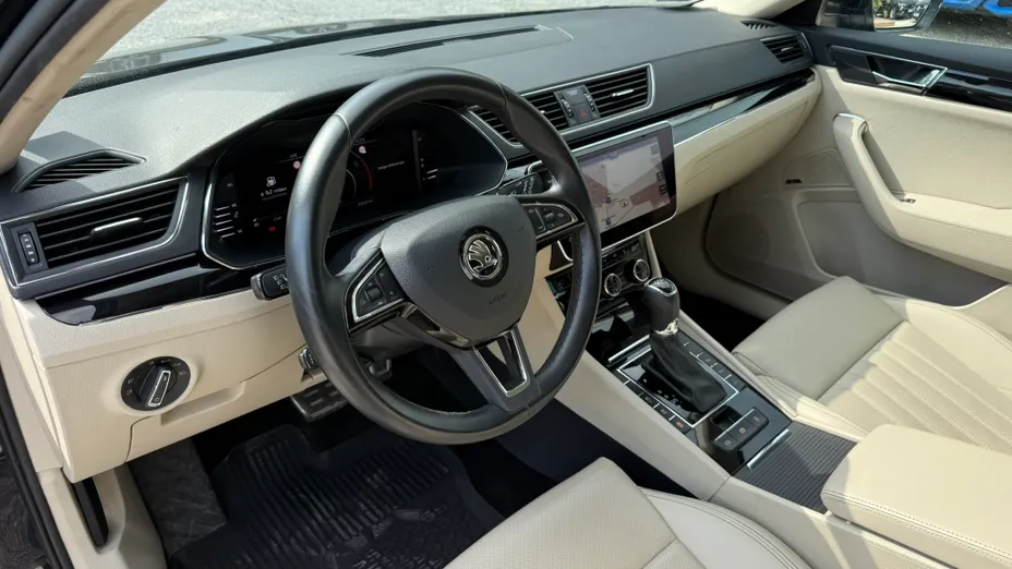 SKODA Superb Superb 2.0 TSI L&K DSG
