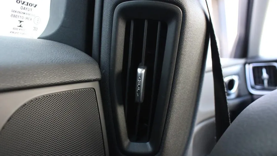 VOLVO V60 V60 B4 D Momentum Pro aut