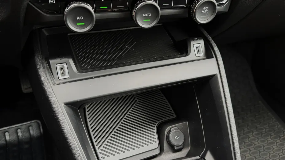 CITROEN C4 C4 1.2 mHEV Plus eDCT6
