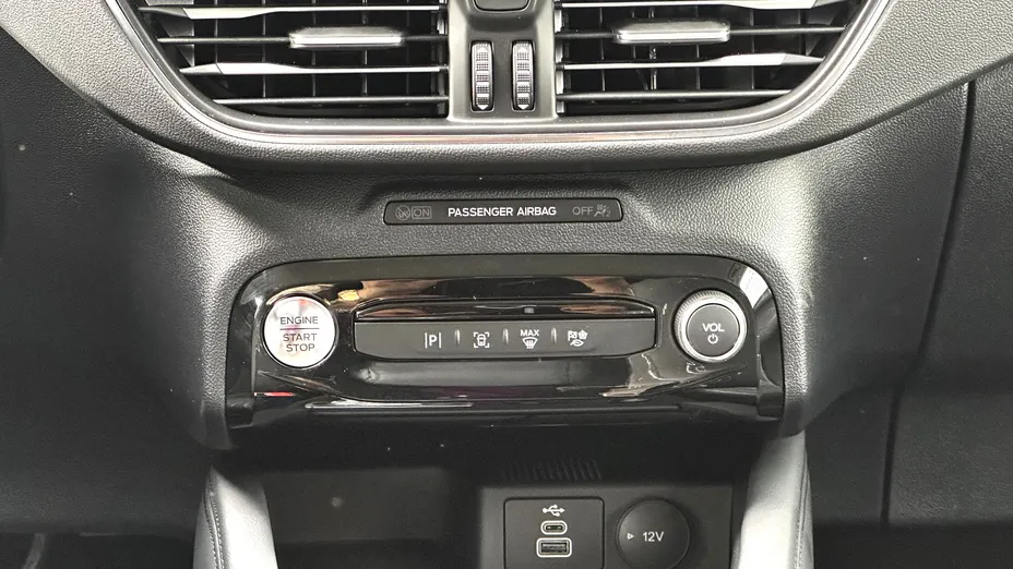 FORD Kuga Kuga 1.5 EcoBoost FWD Titanium aut Nowy