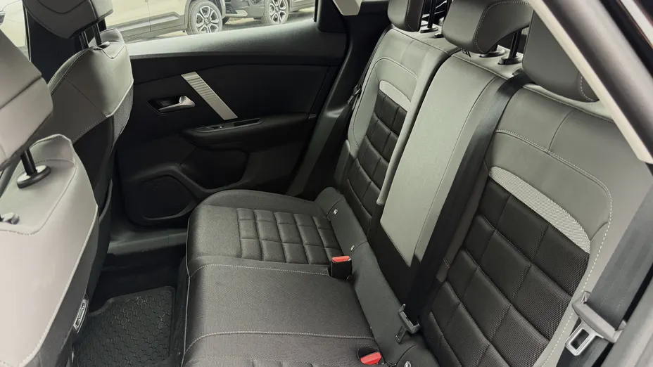 CITROEN C4 C4 1.2 mHEV Plus eDCT6